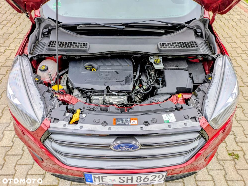 Ford Kuga 1.5 EcoBoost 2x4 ST-Line - 14