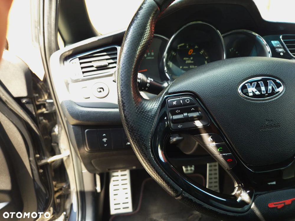 Kia Ceed 1.6 T-GDI GT-Track - 23