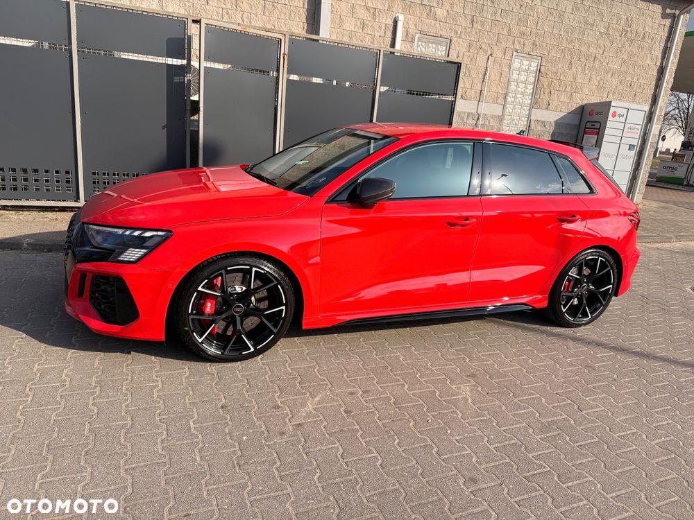 Audi RS3 Sportback - 1