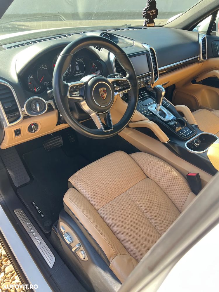 Porsche Cayenne Tiptronic S - 20