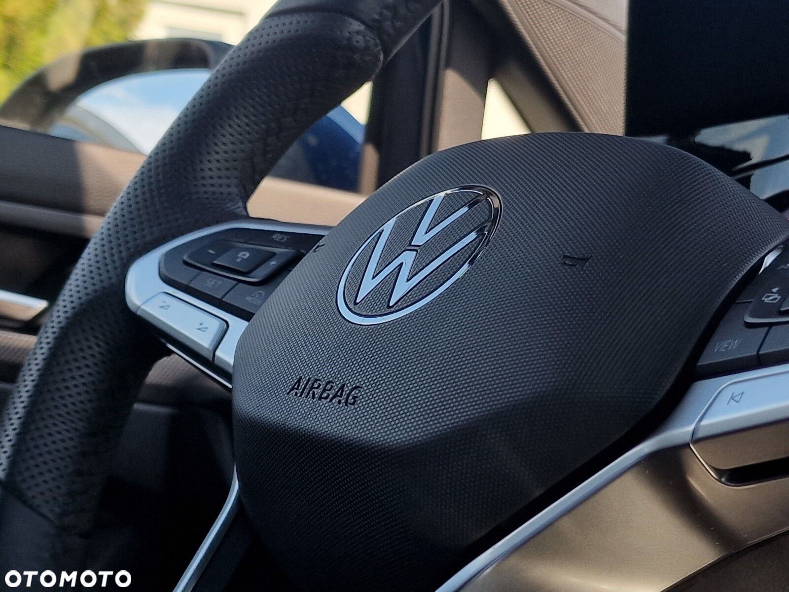 Volkswagen Golf - 32