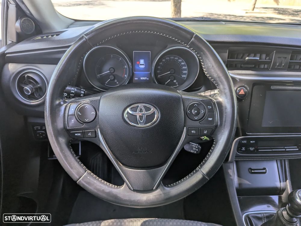 Toyota Auris 1.4 D-4D Comfort - 9