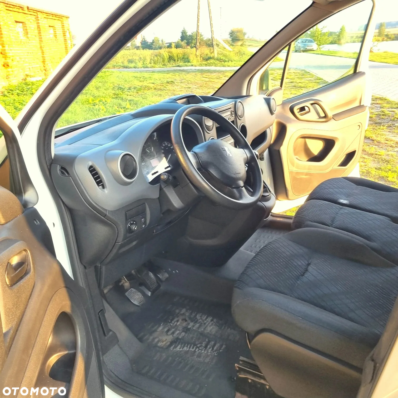 Peugeot PARTNER - 17