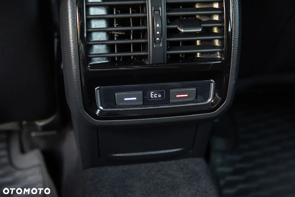 Volkswagen Passat ver-1-4-tsi-plug--in-hybrid-gte-dsg - 31