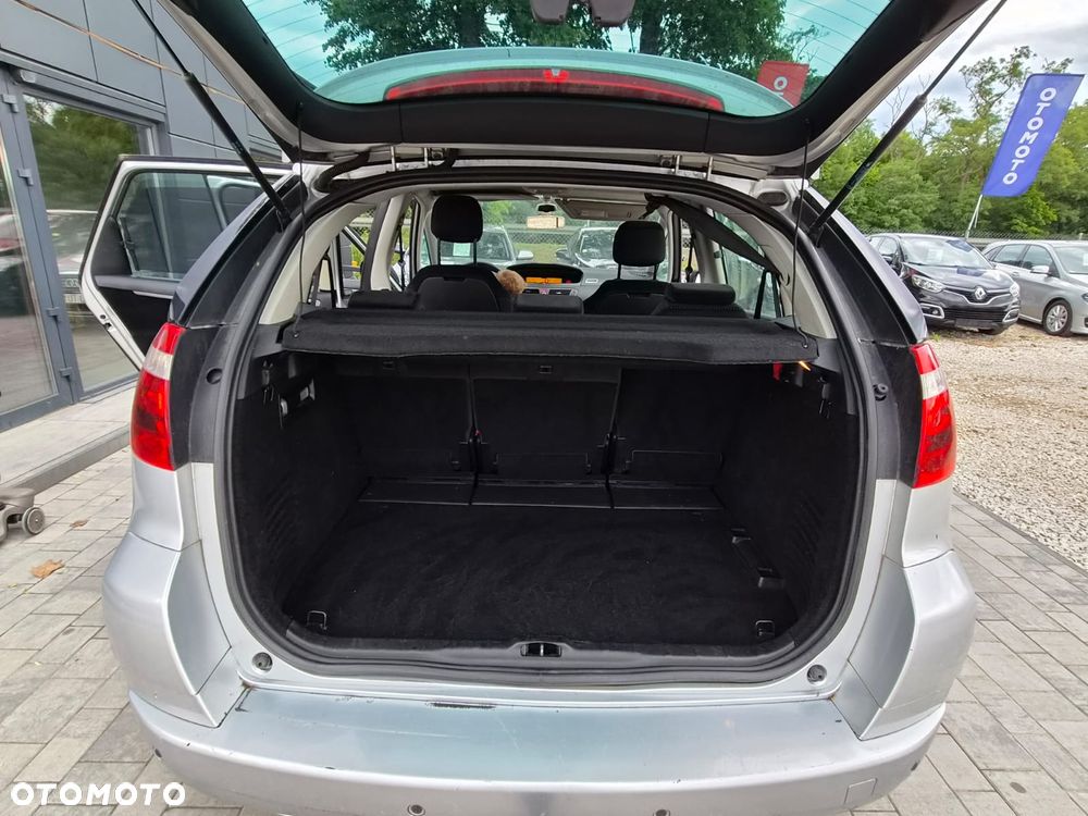 Citroën C4 Picasso - 17
