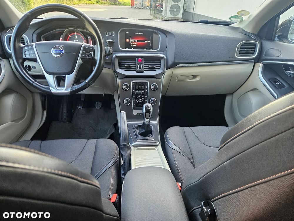Volvo V40 Cross Country D2 - 8