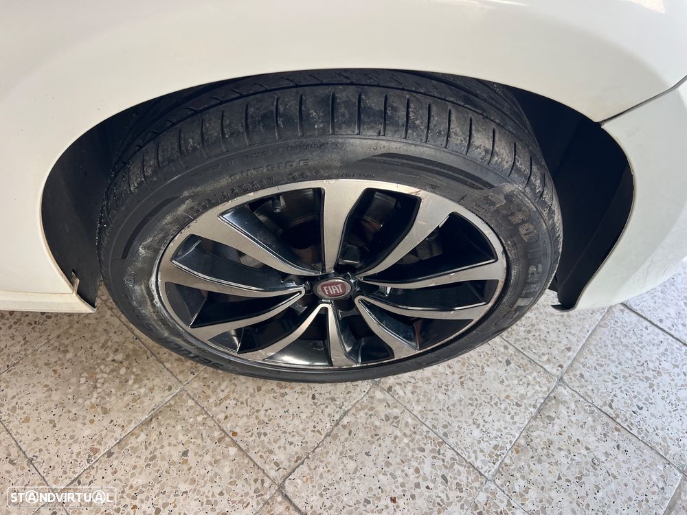 Fiat Tipo Station Wagon 1.3 M-Jet Lounge Tech J17 - 22