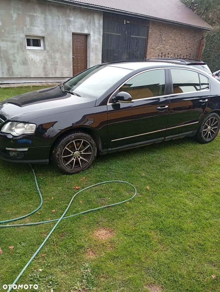 Volkswagen Passat 1.9 TDI Comfortline - 2
