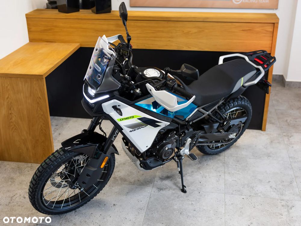 CFMoto MT - 5