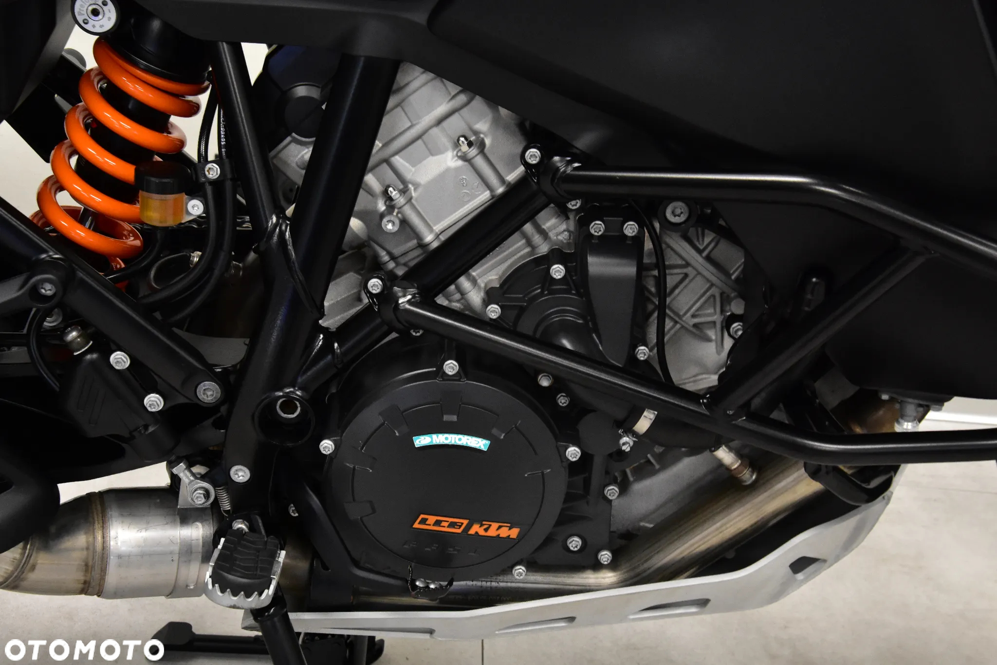 KTM Adventure - 29