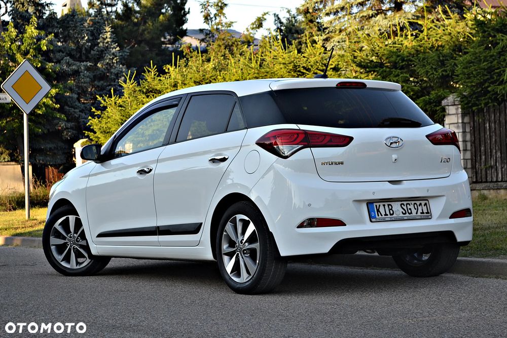 Hyundai i20 1.2 YES Gold - 9