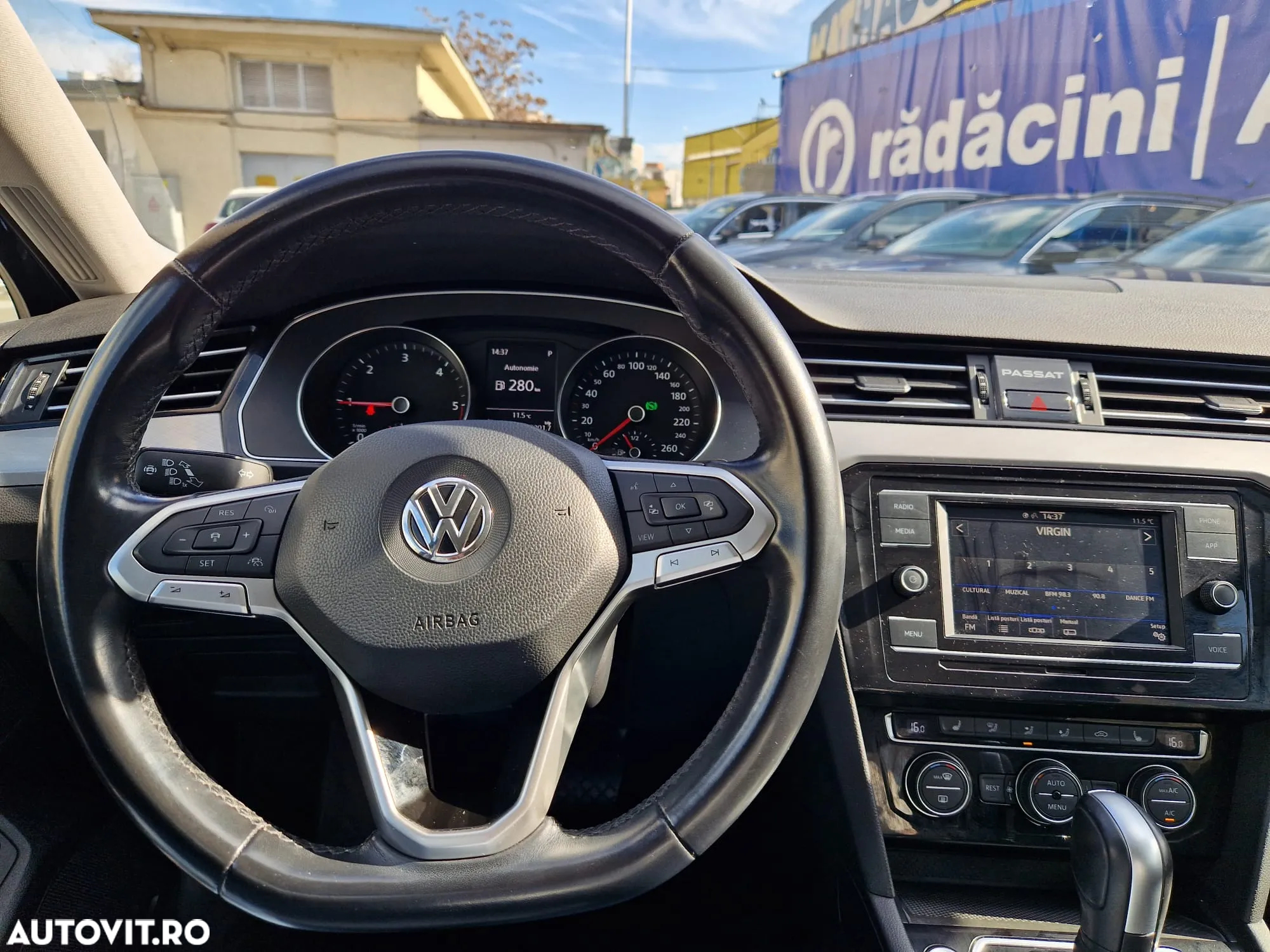 Volkswagen Passat 2.0 TDI DSG Comfortline - 10