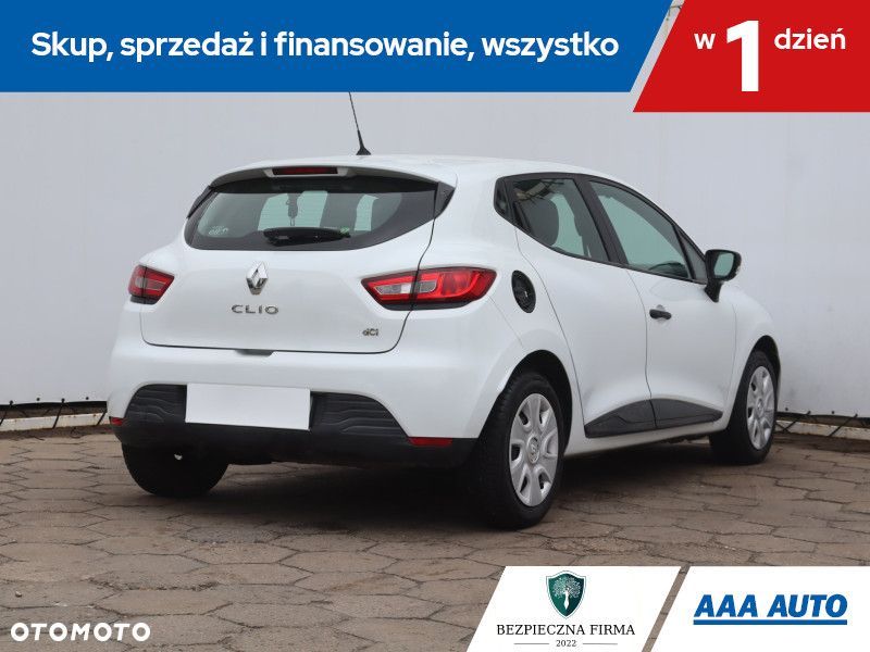 Renault Clio - 7