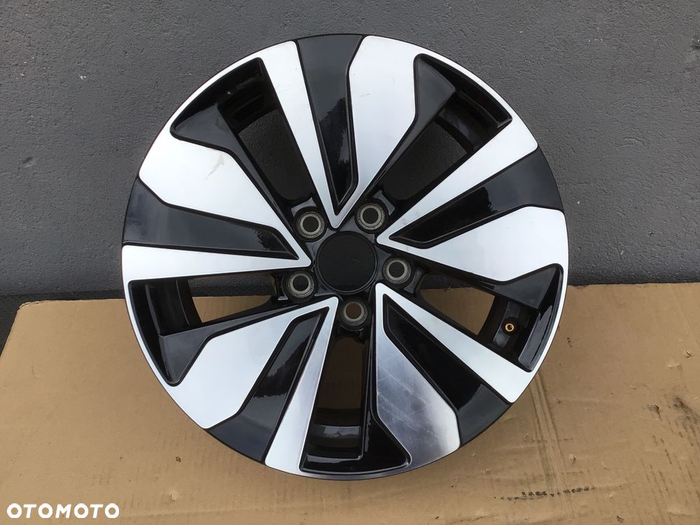 Felga Aluminiowa 1szt VW Polo 2G0 5.5x15 et40 5x100