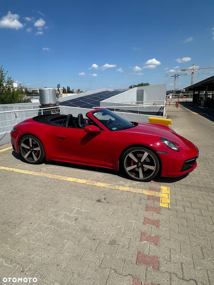 Porsche 911 Carrera 4S - 2