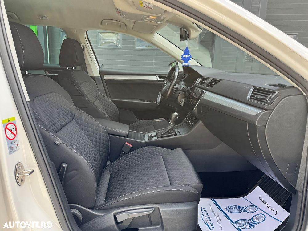 Skoda Superb 2.0 TDI DSG Sportline - 15