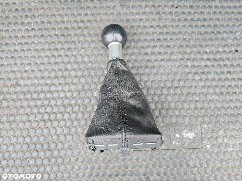Gałka Mieszek Czarna S-Line Skóra Lewarek Zmiany 6 Biegów Manual Audi A4 B6 B7 - 17