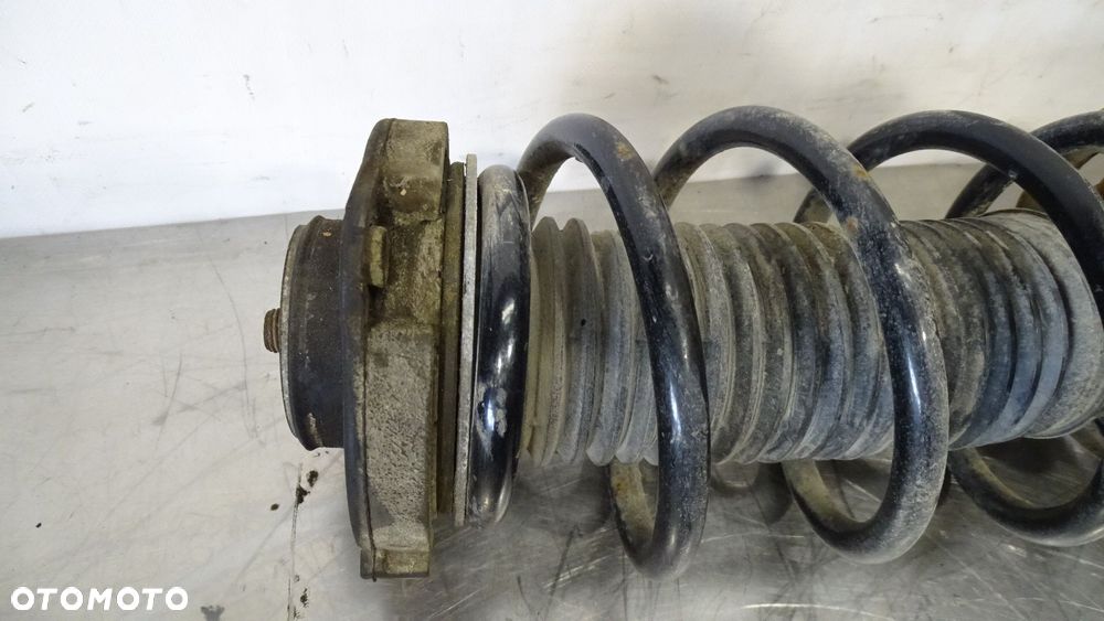 MCPERSON LEWY PRZEDNI VOLKSWAGEN GOLF V 1.6 - 3