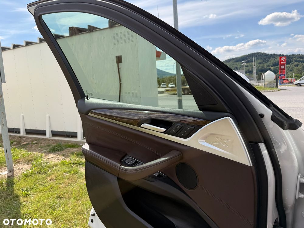 BMW X3 xDrive30i GPF xLine - 14