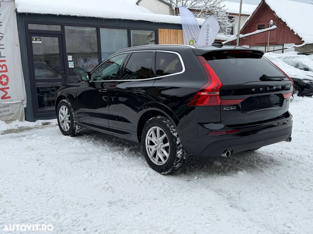 Volvo XC 60 D4 AWD Momentum - 4