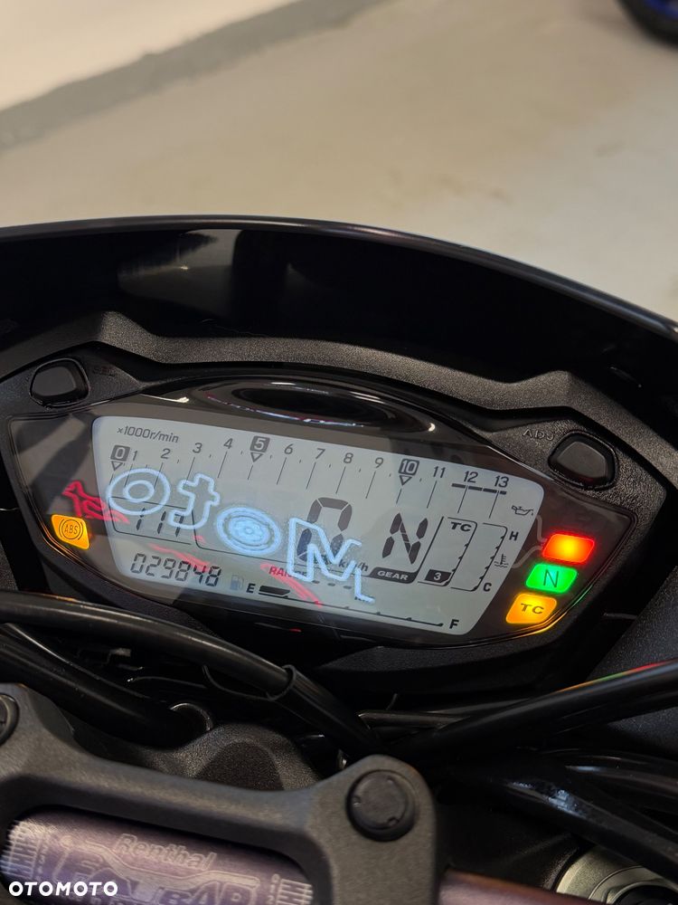 Suzuki GSX - 20