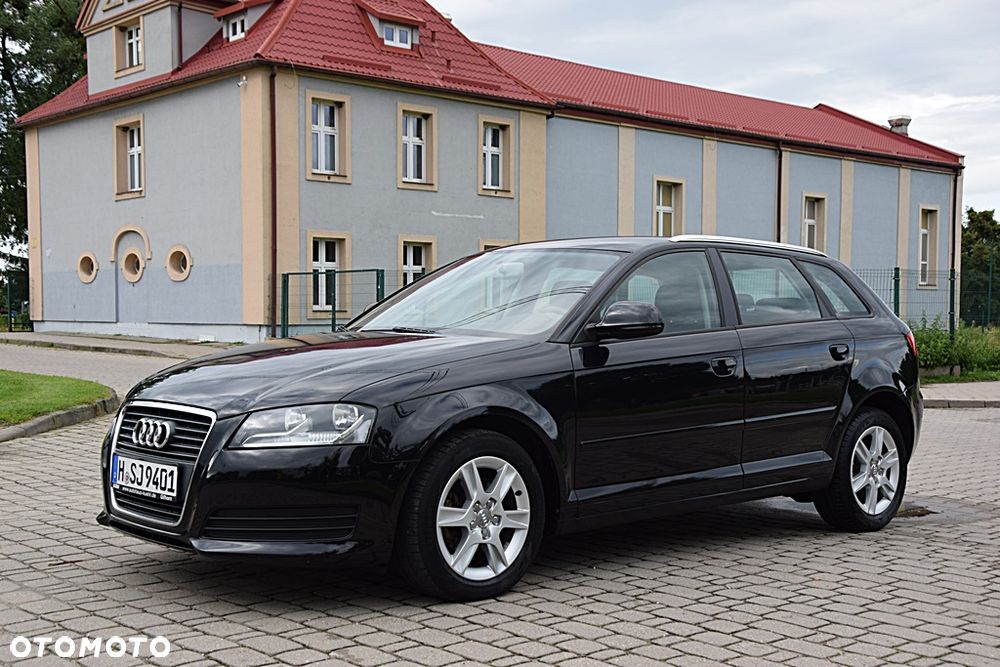 Audi A3 Sportback 1.4 TFSI Ambiente - 8