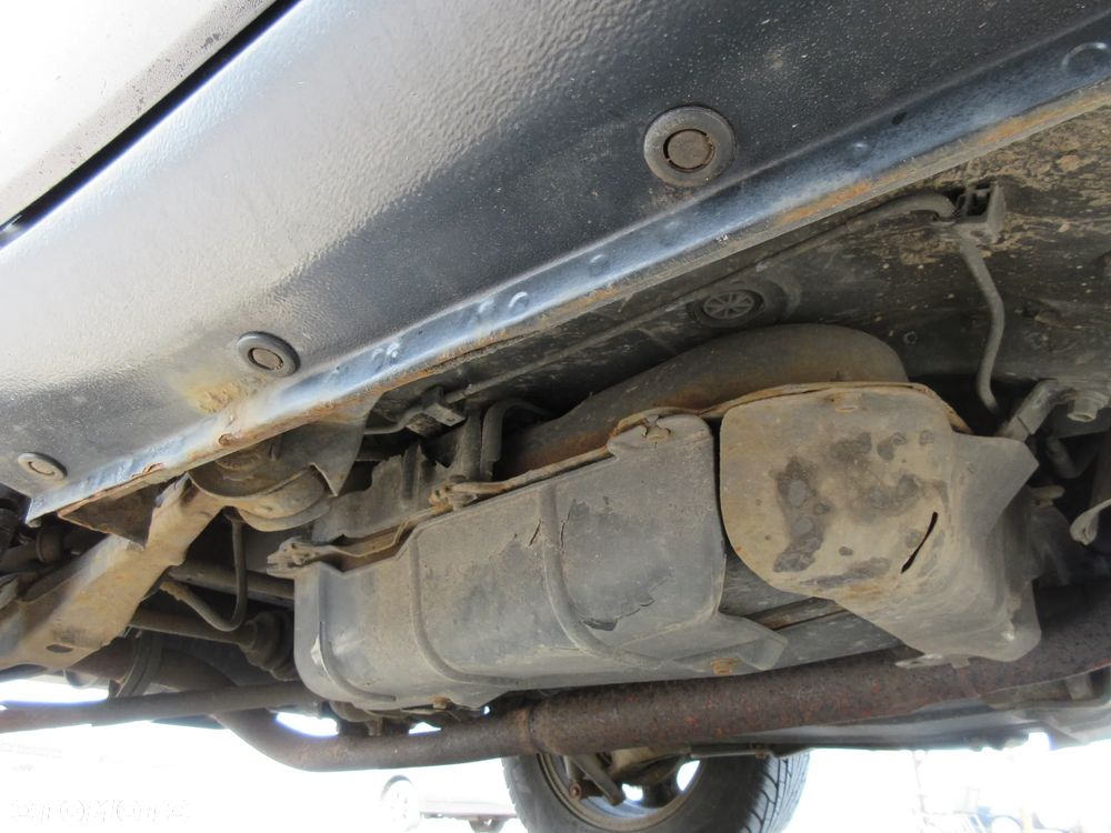 Toyota RAV4 2.0 Special - 26