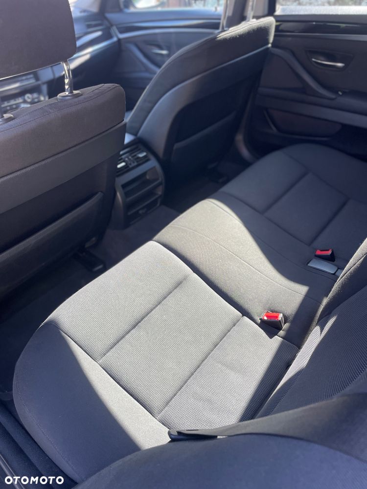 BMW Seria 5 520d - 14