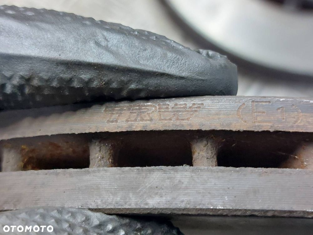 TARCZE HAMULCOWE PRZÓD + KLOCKI + ZACISKI SEAT LEON I 1.4 16V - 8