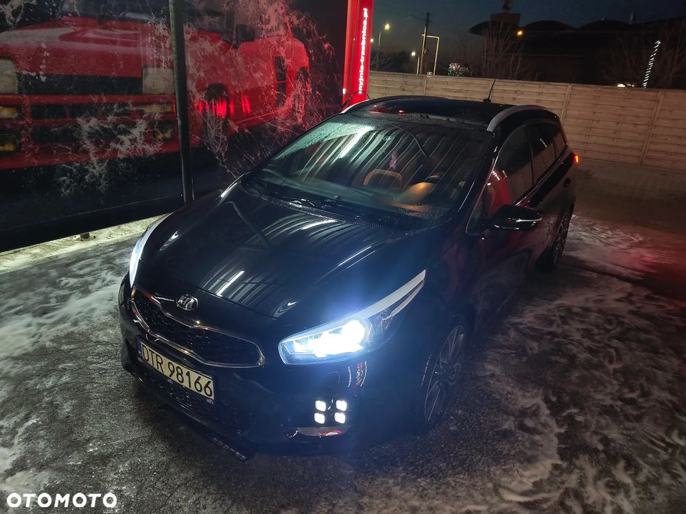 Kia Ceed 1.6 CRDi 136 ISG GT Line - 23