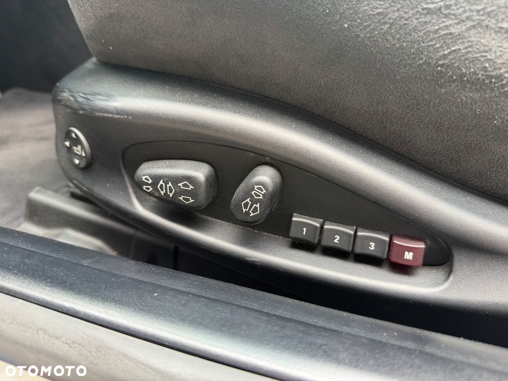 BMW Seria 3 330 Ci Edition Sport - 18