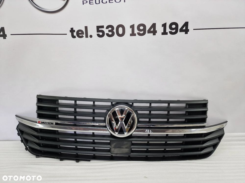 VW T6 LIFT T6.1 7LA 19- 4 MOTION ATRAPA / GRILL PRZEDNI PRZÓD , NR 7LA853651C / 7LA853653J , NR AUKCJI GR123 - 1