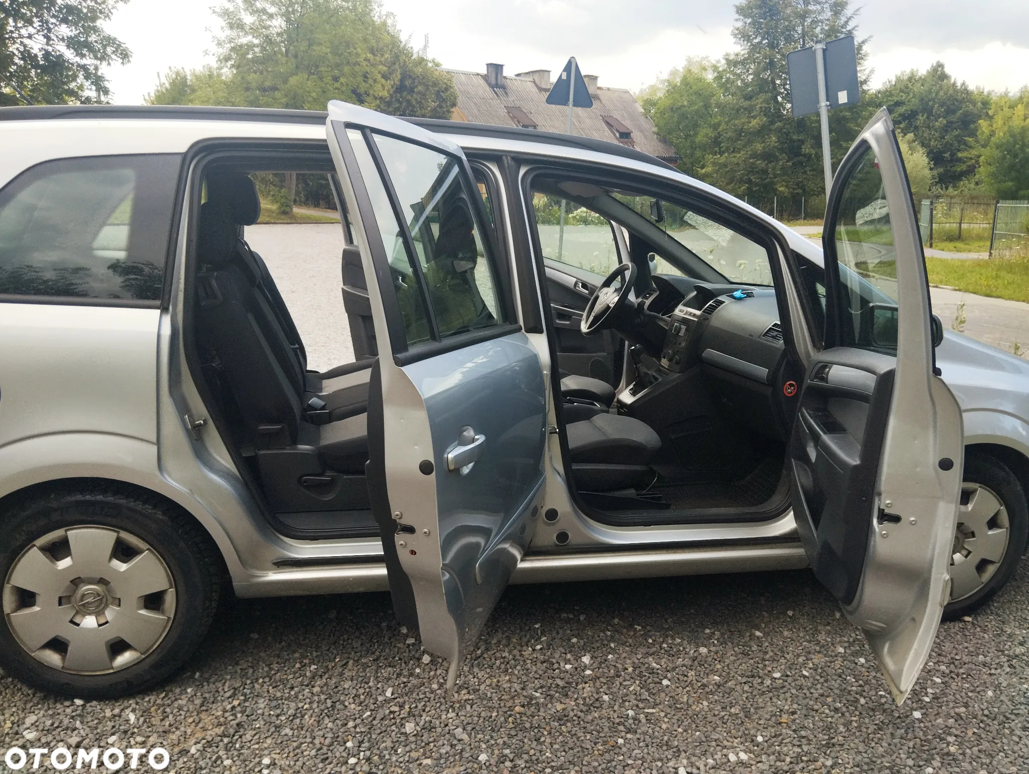 Opel Zafira - 8