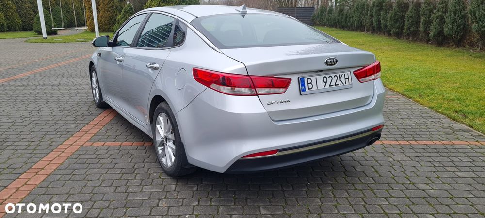 Kia Optima - 2