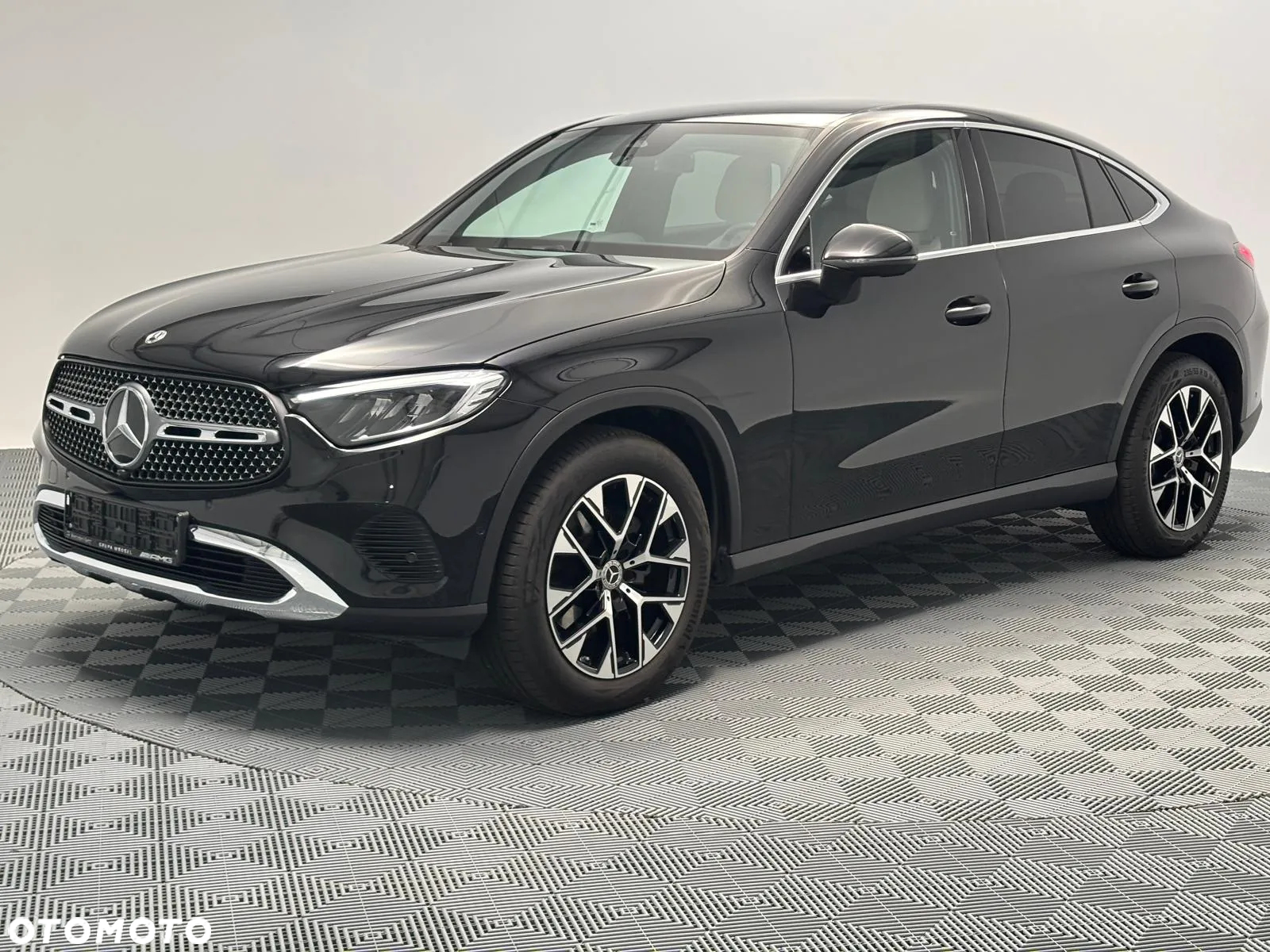 Mercedes-Benz GLC - 4