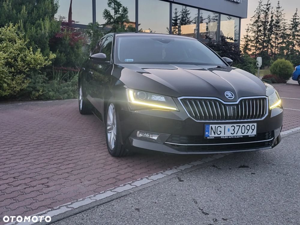 Skoda Superb 2.0 TDI Style DSG - 2