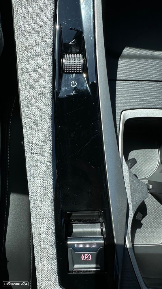 Peugeot E-3008 73 kWh Allure - 54