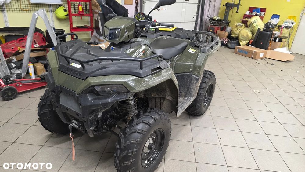 Polaris Sportsman - 1