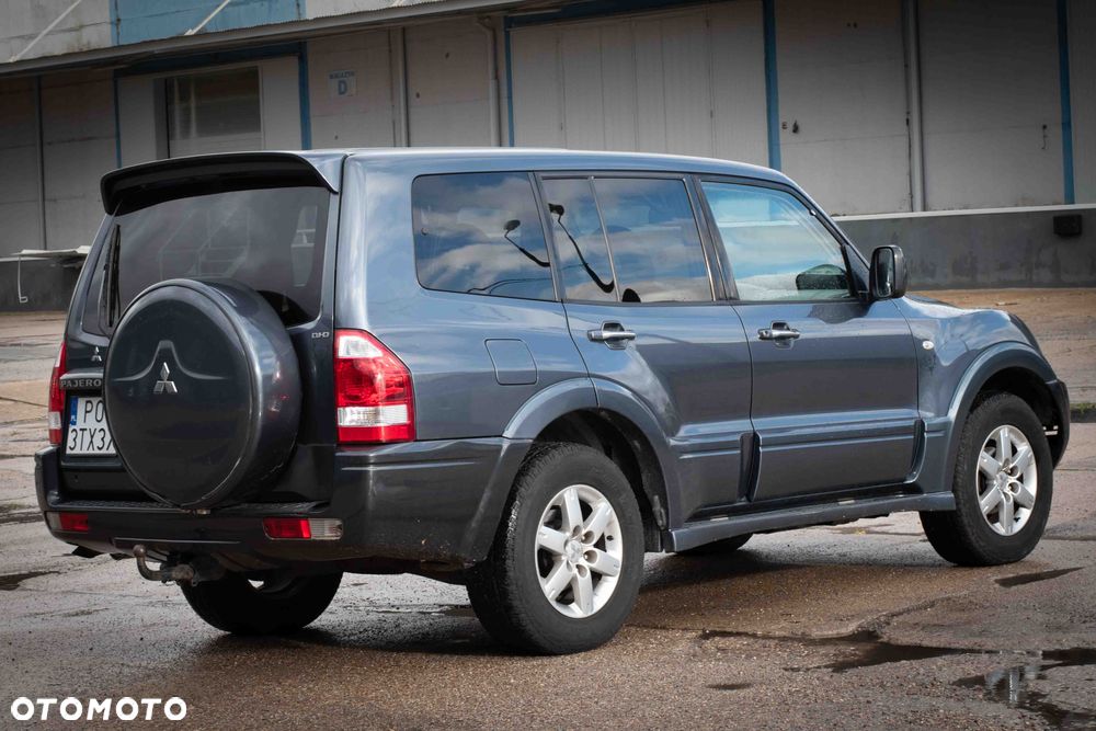 Mitsubishi Pajero 3.2 DID 7os (lea) - 4