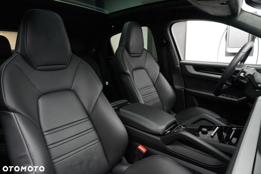 Porsche Cayenne - 27