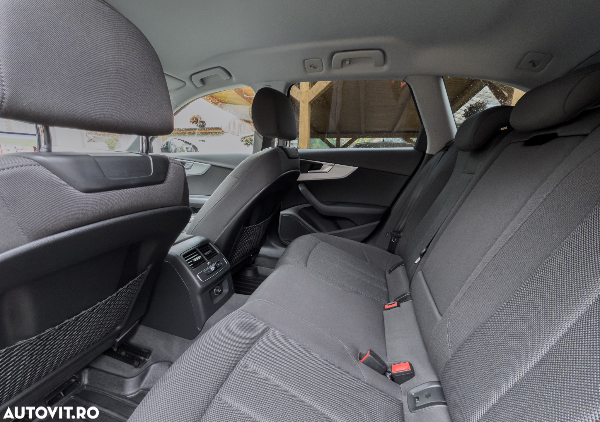 Audi A4 Avant 2.0 TDI S tronic - 14