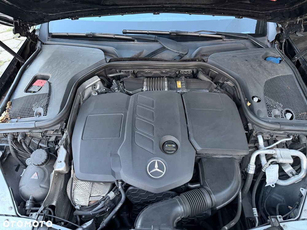 Mercedes-Benz Klasa E 220 d 9G-TRONIC Exclusive - 28