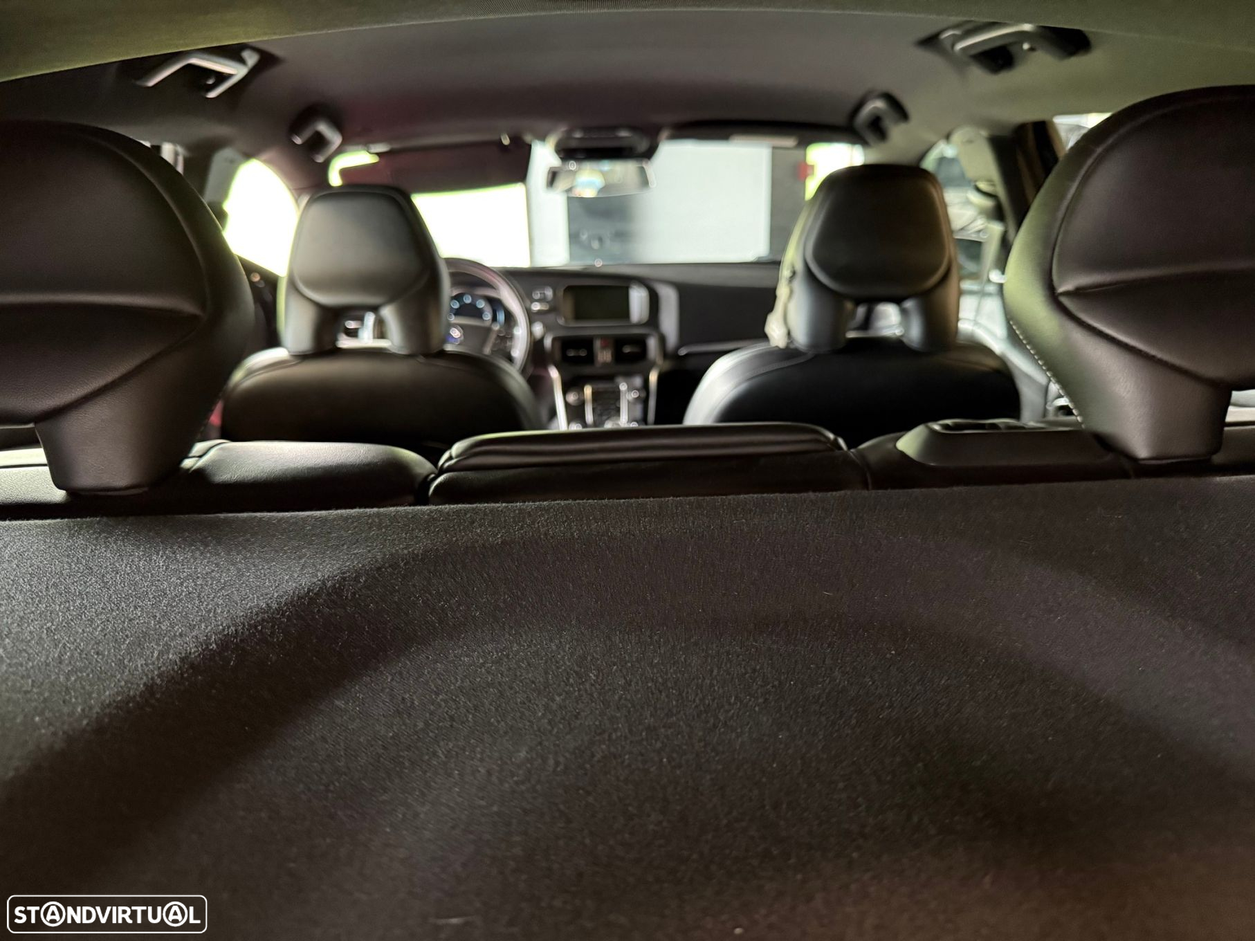 Volvo V40 1.6 D2 R-Design - 22