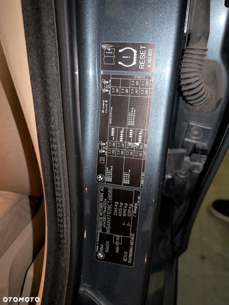 BMW Seria 5 530xd - 29