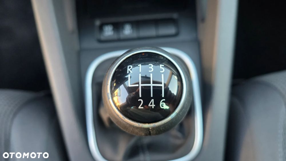 Volkswagen Golf - 19