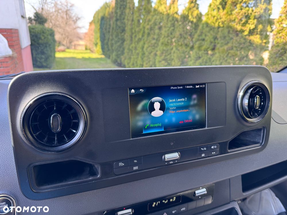 Mercedes-Benz Sprinter - 11