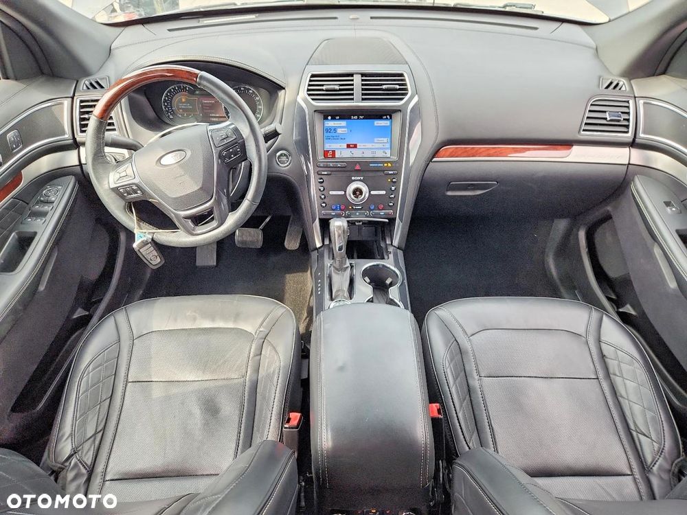 Ford Explorer - 7