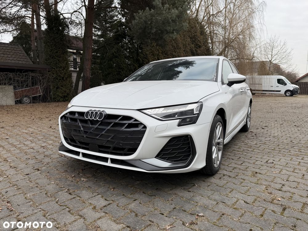 Audi A3 Sportback - 2
