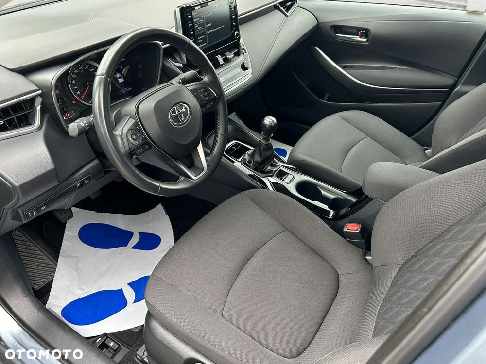 Toyota Corolla - 12