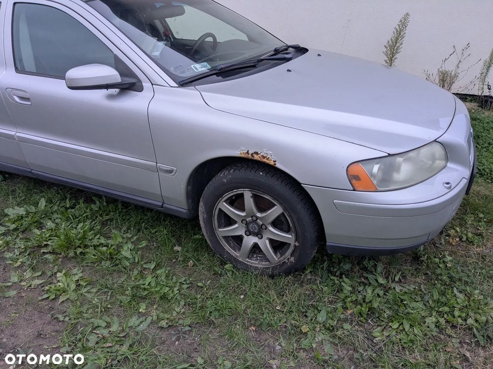 Volvo V70 2006 photo 2